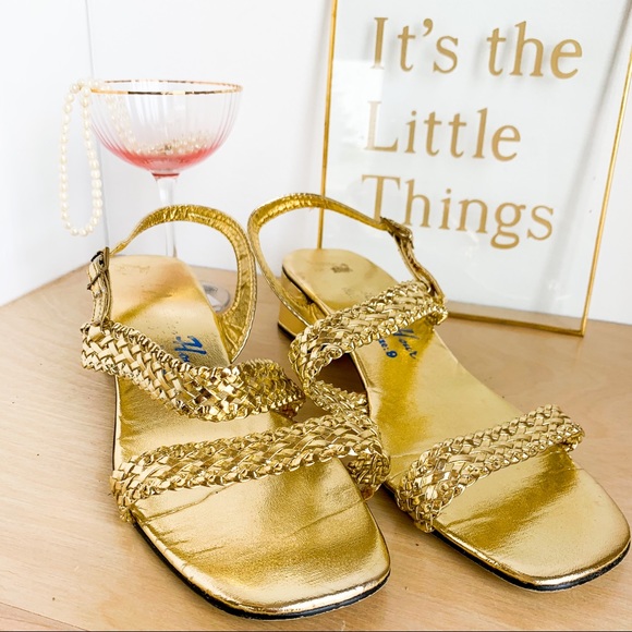 Vintage Shoes - VINTAGE gold braided flat sandals - great shape!